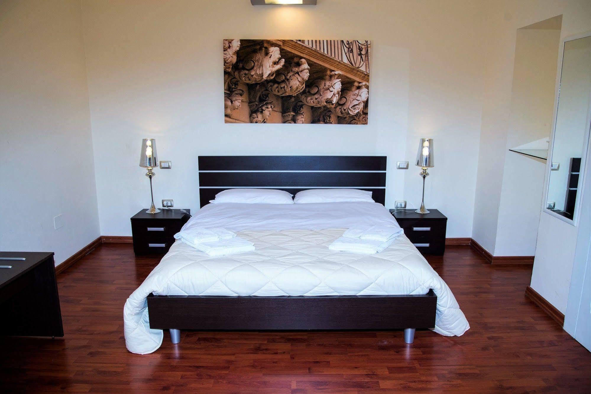 Apollo Suites Lecce Zewnętrze zdjęcie